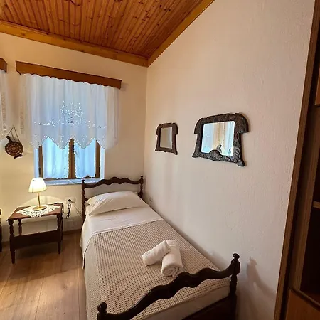 Amalia's House Gjirokastra