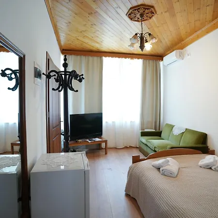 Amalia's House Gasthof Gjirokastër