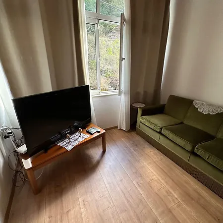 Amalia's House Penzion Gjirokastër