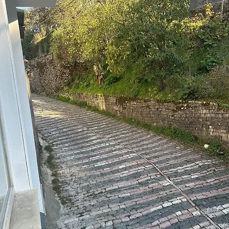 Amalia's House 3* Gjirokastër